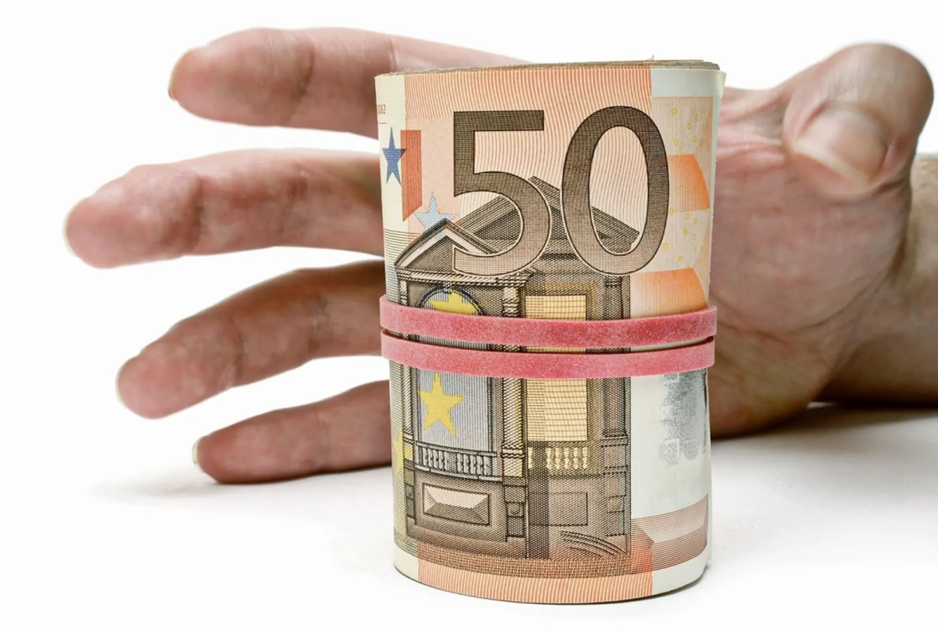 Ταμεία: Υψηλό ρεκόρ στα χρέη αλλά και στις εισπράξεις από ρυθμίσεις 