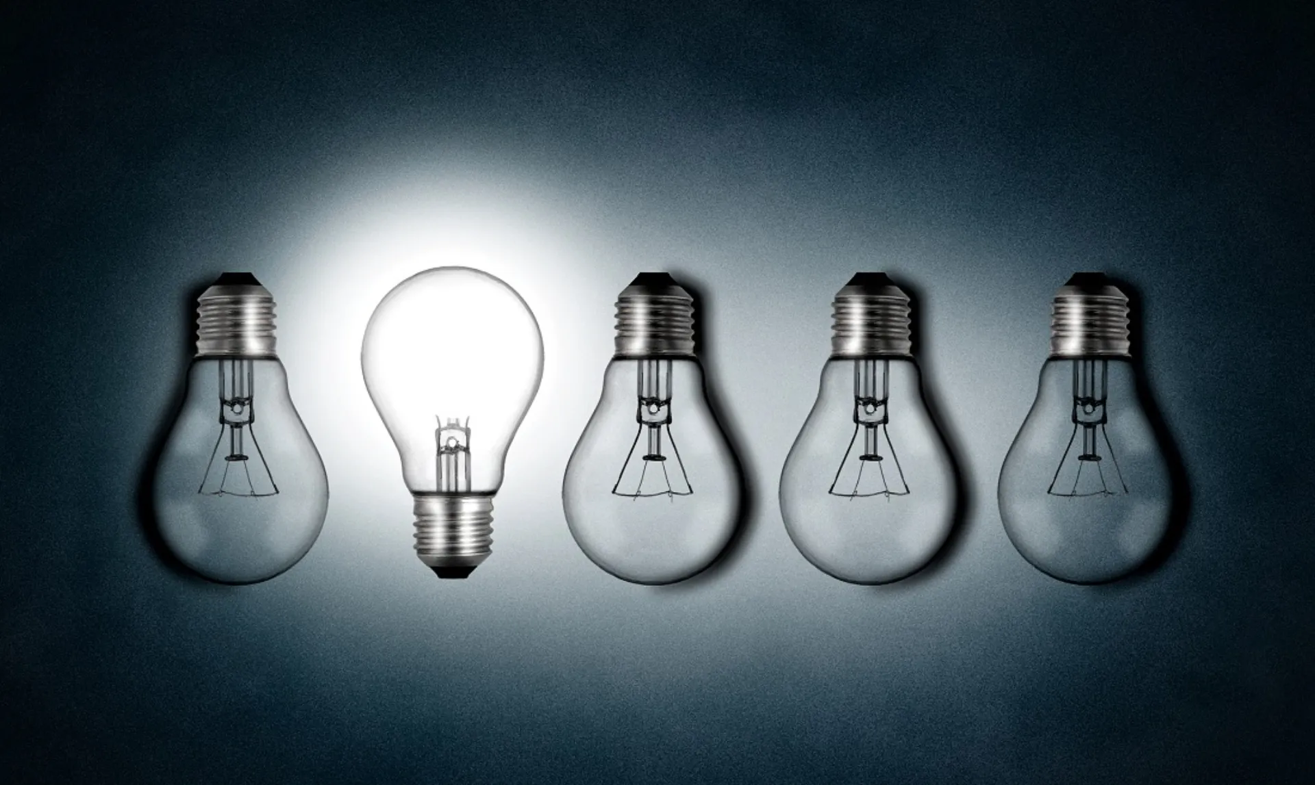 ΕΚΠΟΙΖΩ: Πώς θα καταγγείλετε τον αυξημένο λογαριασμό ρεύματος