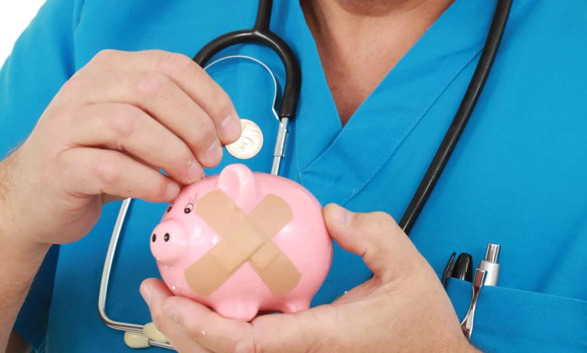 Αποδεκτό το “φακελάκι” για το 16% των Ελλήνων