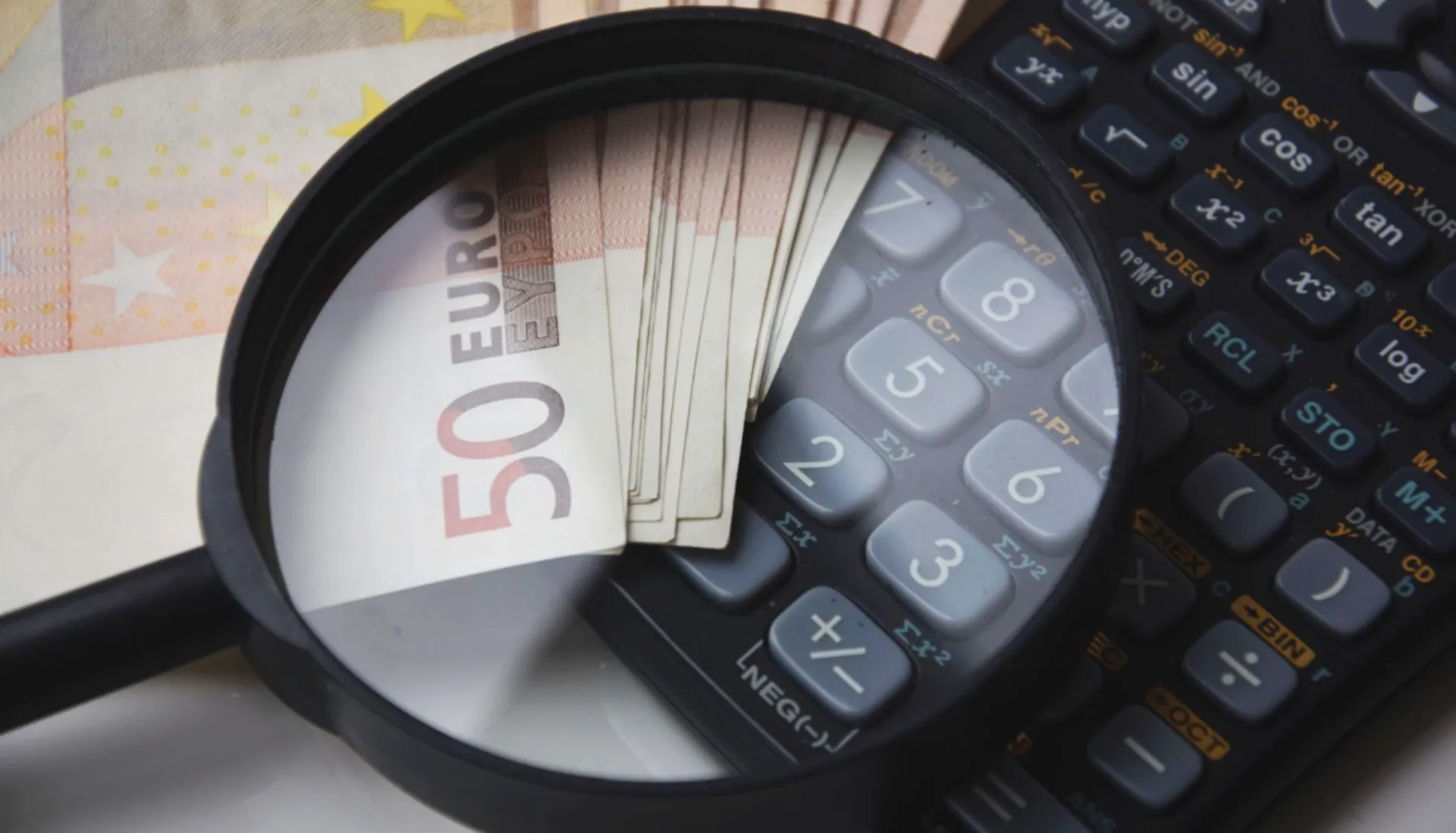 Έρευνα για στελέχη ασφαλιστικής στην Κύπρο και υπεξαίρεση άνω του 1 εκατ. ευρώ