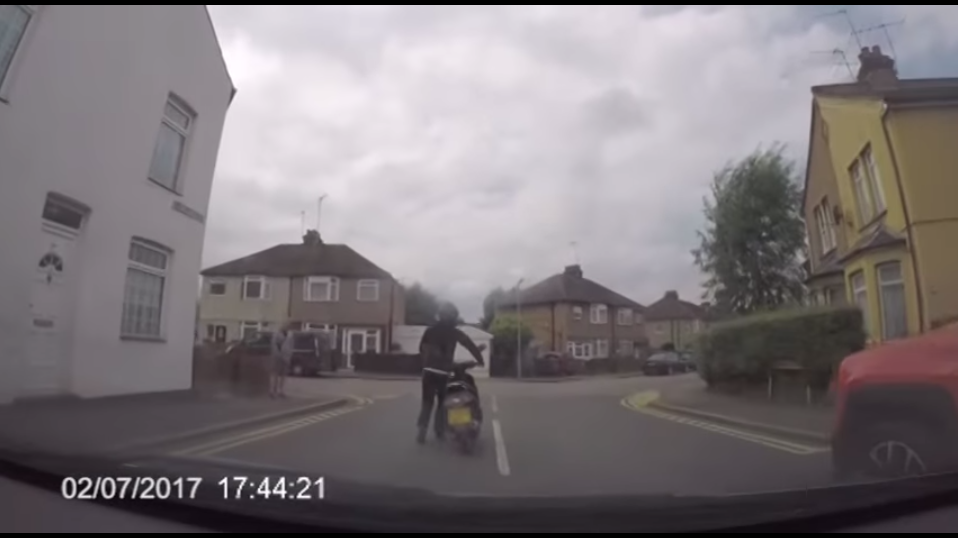 Video: Από τι μπορεί να σας σώσει η κάμερα στο αυτοκίνητο;