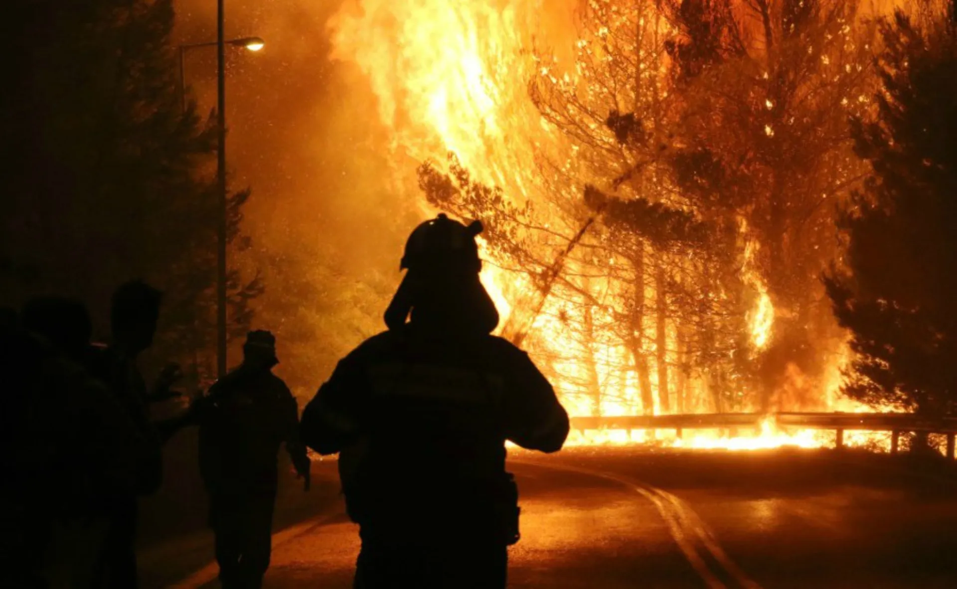Κάηκε και το πορτοφόλι όσων έχασαν εξοχικές κατοικίες σε ΒΔ Αττική