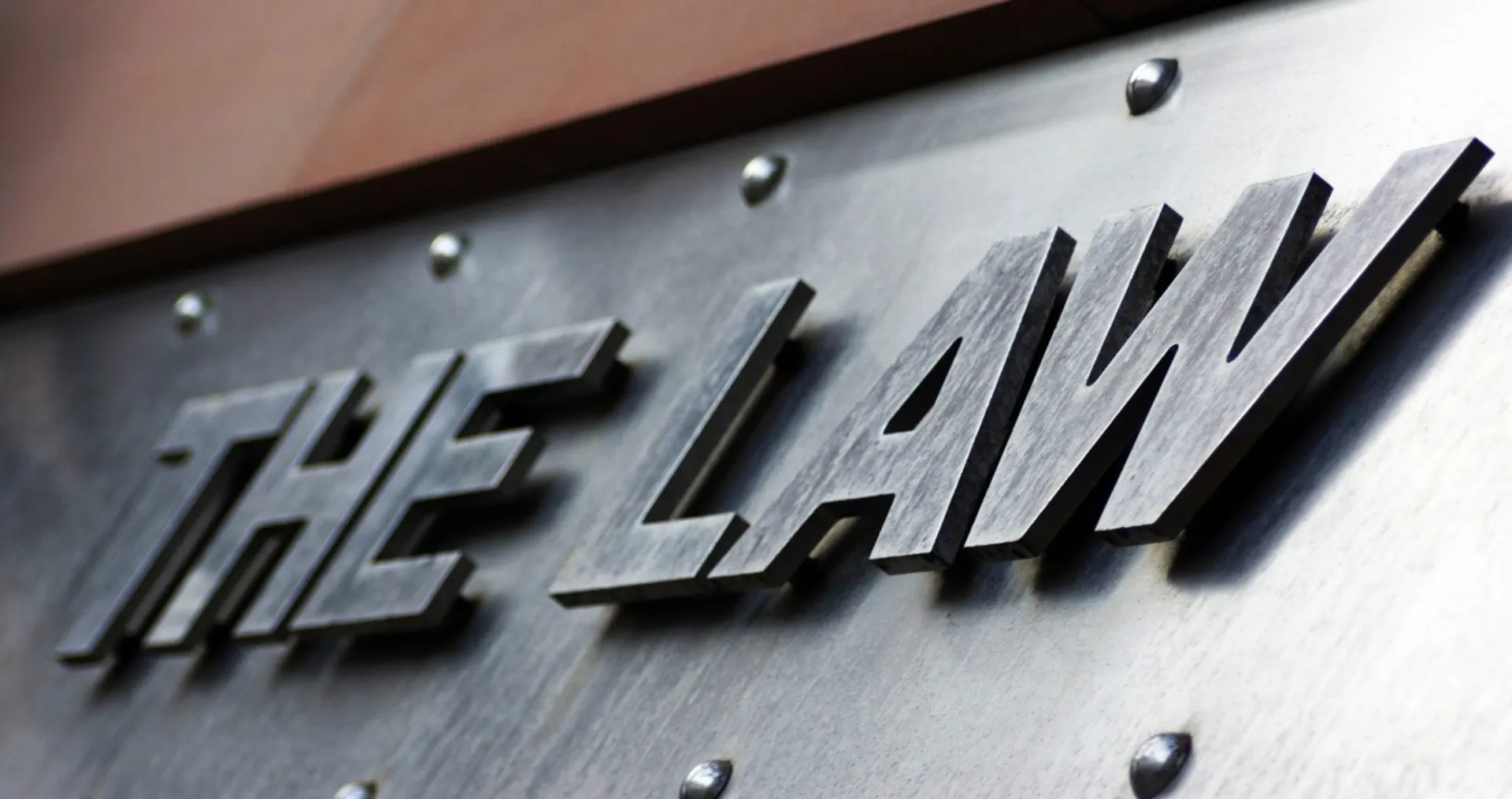 IDD: Η διαμεσολαβητική ΕΠΥ μπορεί να ελεγχθεί και από την ΤτΕ