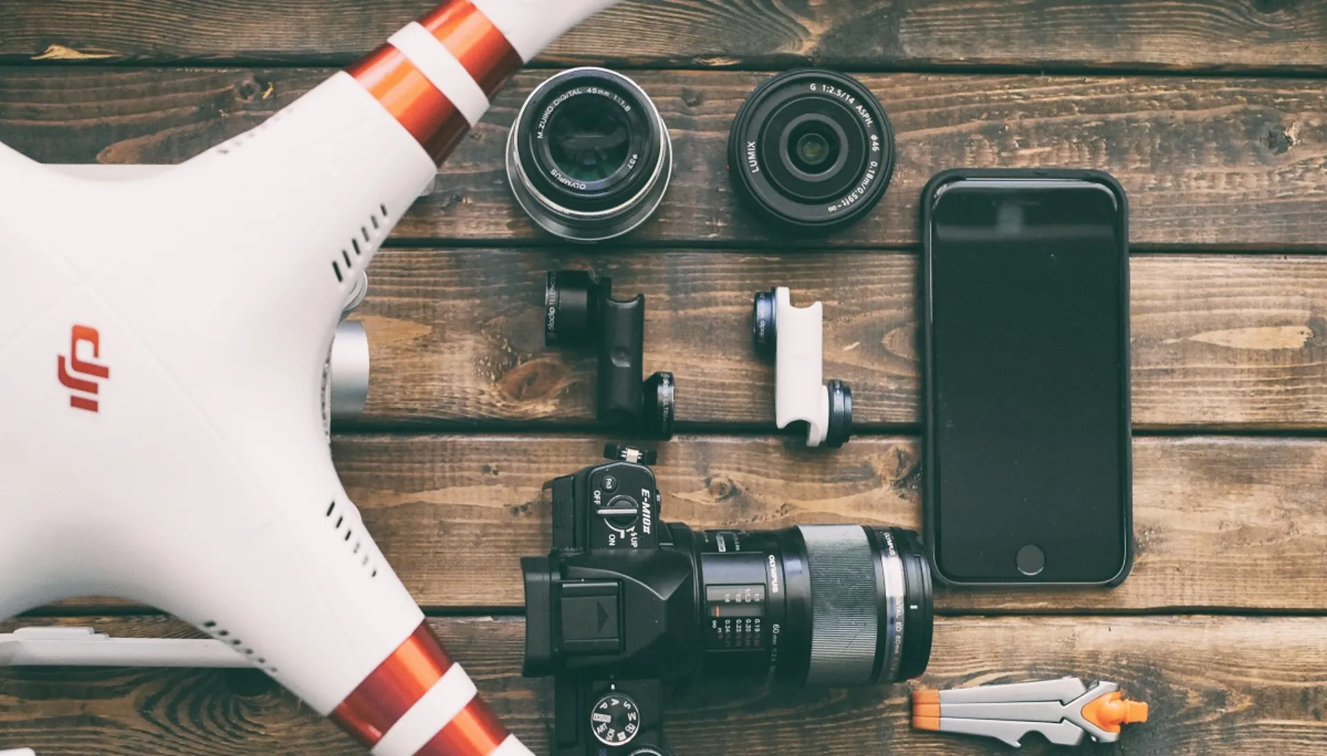 Εκπαιδεύουν χειριστές drones σε ασφαλιστικές