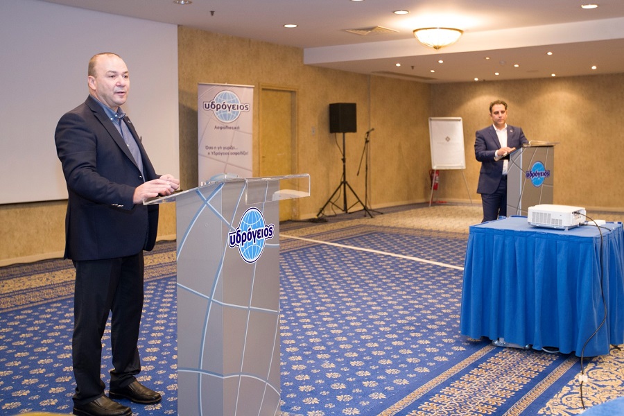 Νάκης Αντωνίου, Διευθύνων Σύμβουλος, Υδρόγειος Ασφαλιστική Κύπρου και Παύλος Κασκαρέλης, Αντιπρόεδρος και Διευθύνων Σύμβουλος, Υδρόγειος Ασφαλιστική, κατά την έναρξη του Συνεδρίου