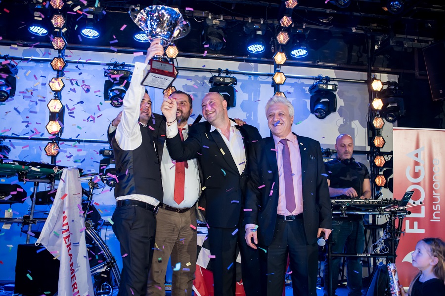 Ι. Γκαβογιάννης. Τ. Ηλικαόπουλος, Κ. Φλόκας και Α. Δοκούζης στη σκηνή βραβευσεων της Floga