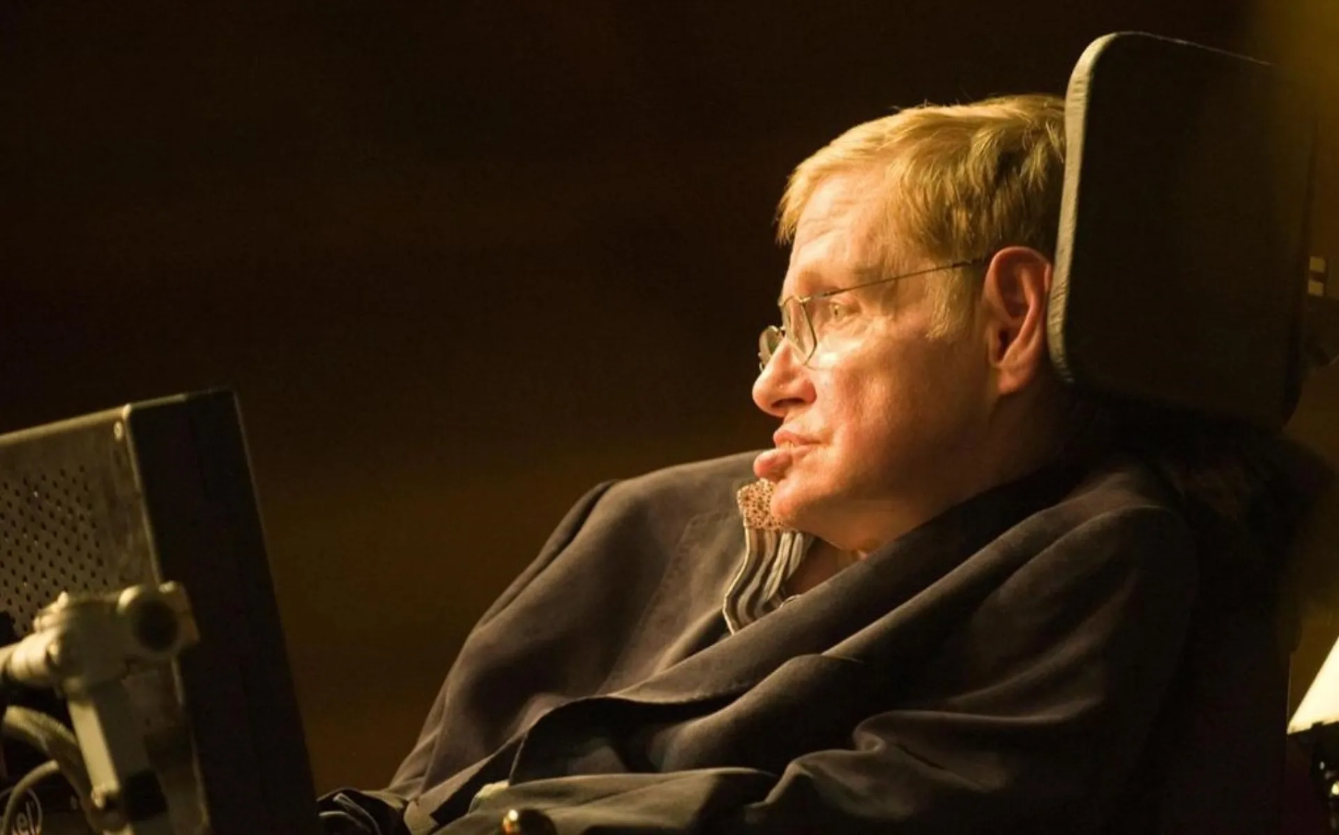 S. Hawking: Δεν υπάρχει παράδεισος και μετά θάνατον ζωή