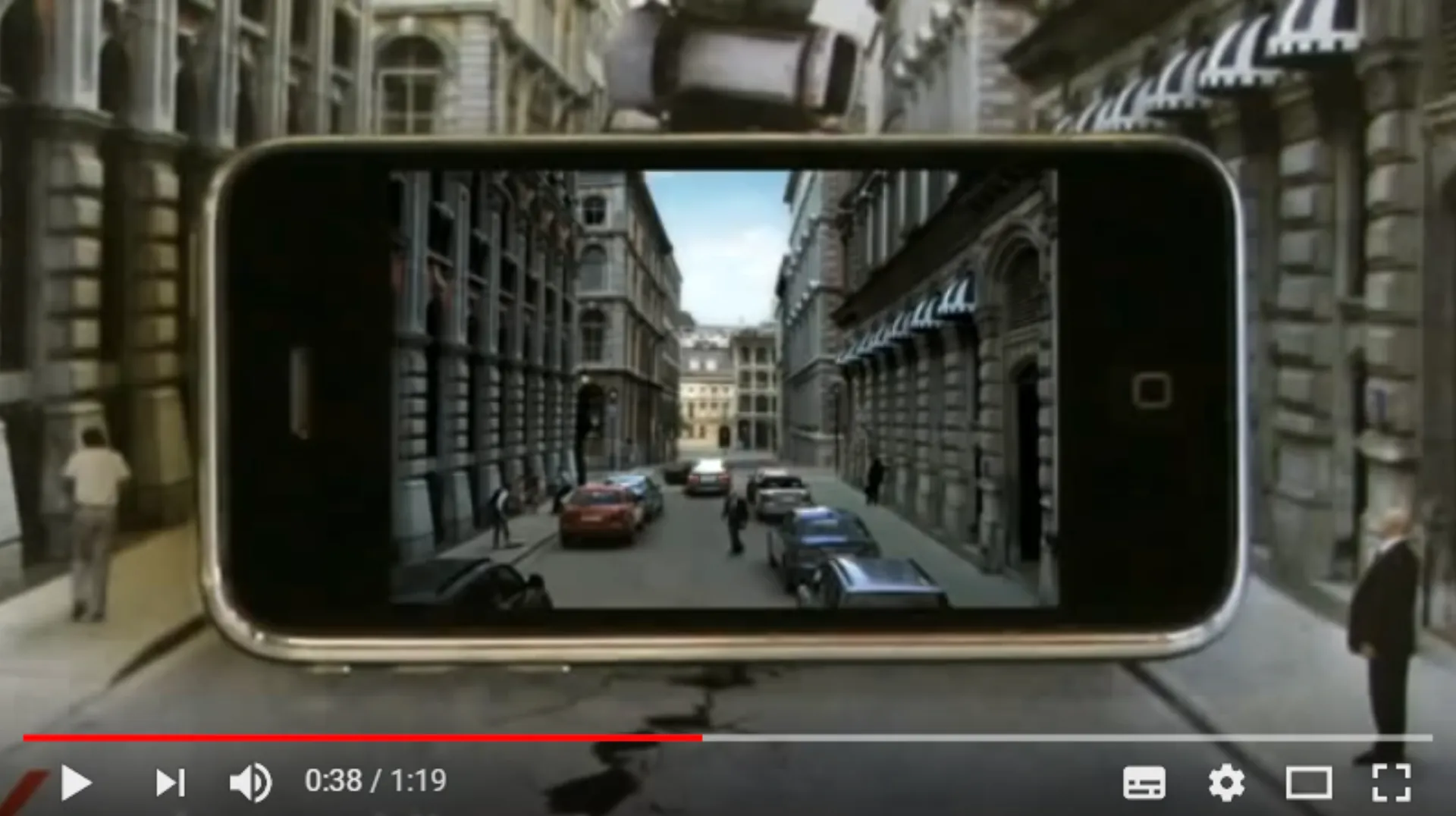 Augmented Reality: H AXA “ζωντανεύει” τις διαφημίσεις