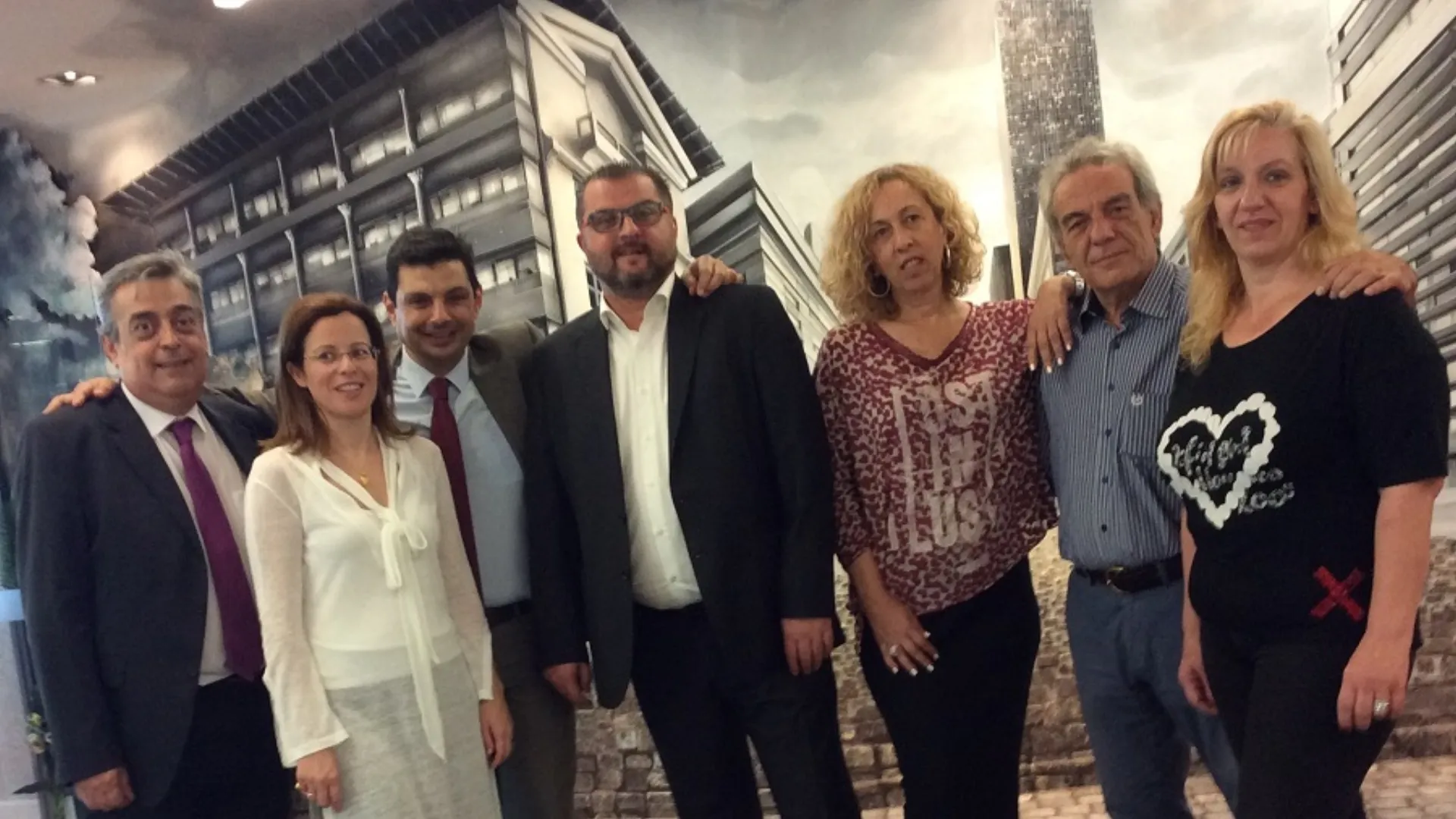 ΙΝΤERAMERICAN: Στο 32% της παραγωγής η δραστηριότητα του δικτύου πρακτόρων & μεσιτών