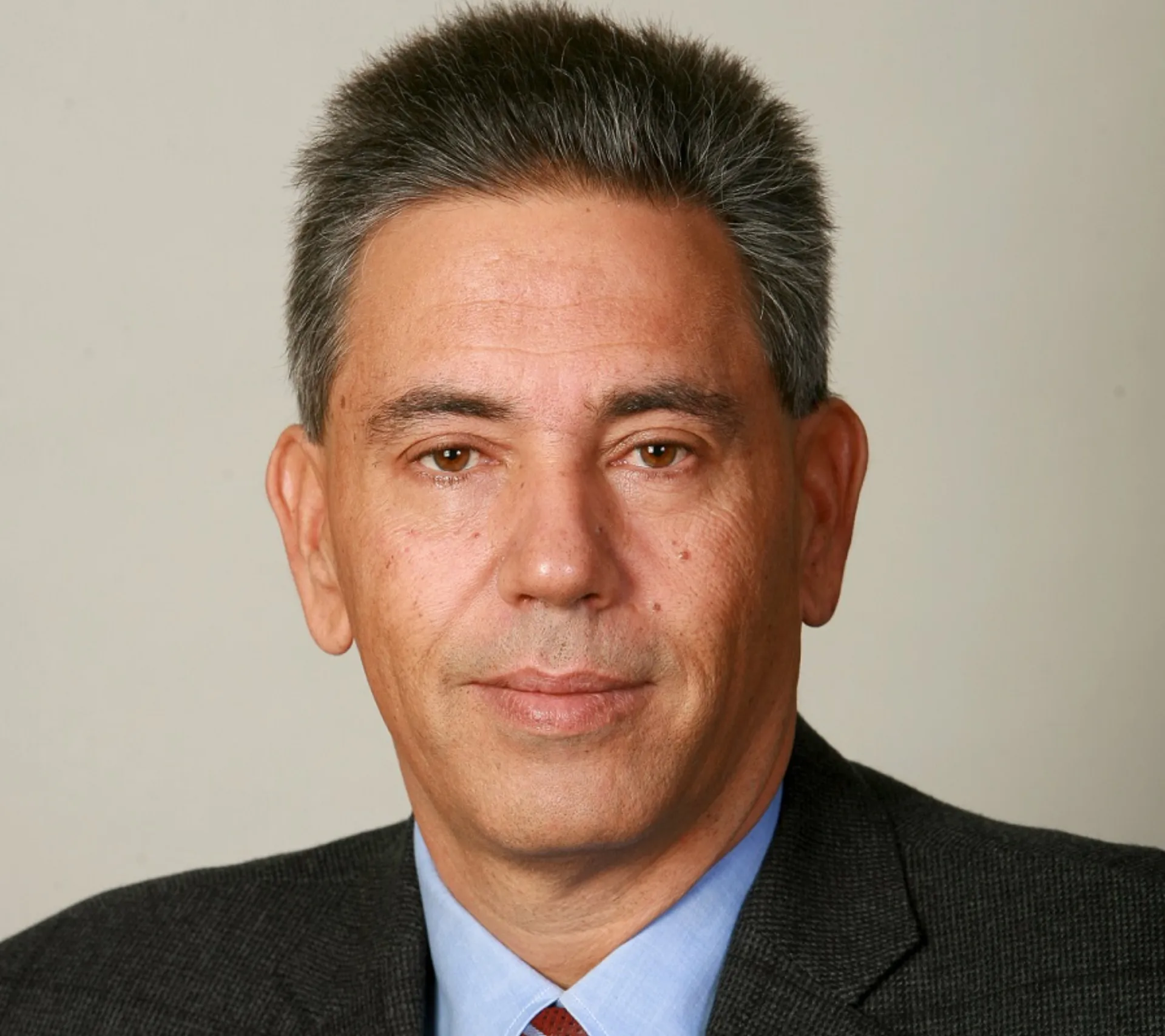 Η ΜеtLife προχωρά μπροστά με νέα διοίκηση