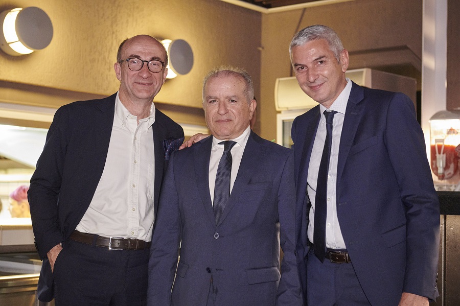 Renzo Iorio - COO AccorHotels Italy-Greece, Ευριπίδης Τζήκας – Γενικός Διευθυντής Novotel Athenes, Frederic Chambost - COO AccorInvest Italy-Greece