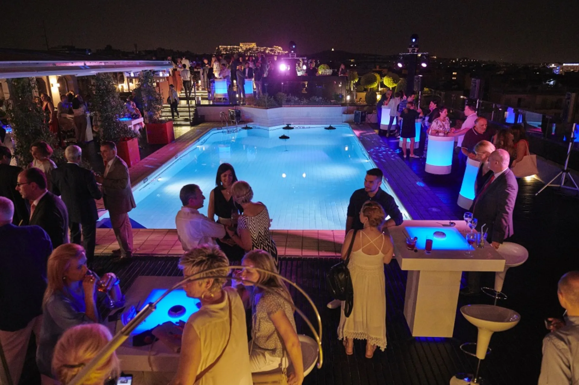 Το ξενοδοχείο Novotel Αθηνών γιορτάζει 30 χρόνια λειτουργίας