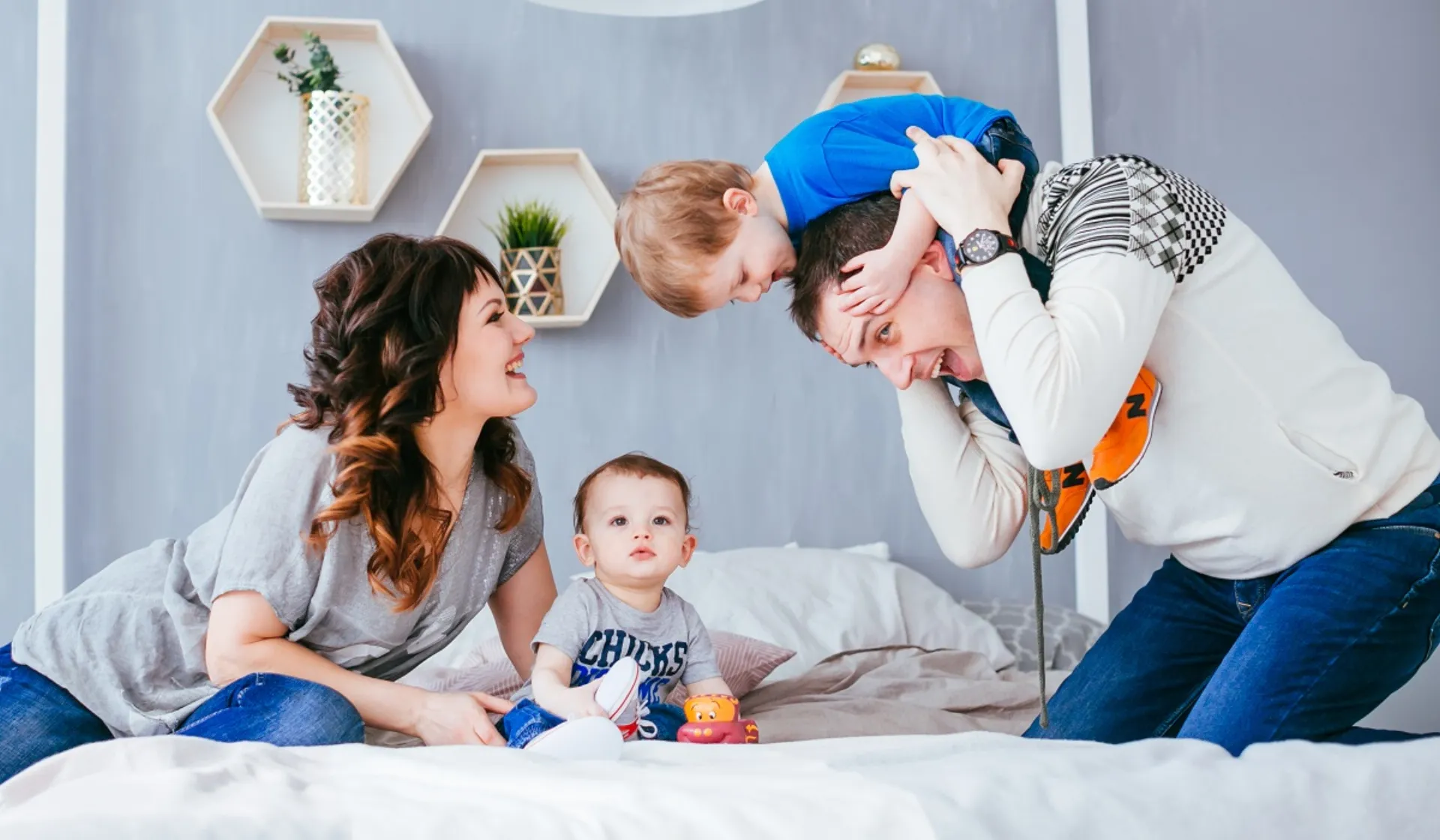 Ηλεκτρονική υποβολή για επίδομα μητρότητας και μέσω των ΚΕΠ 