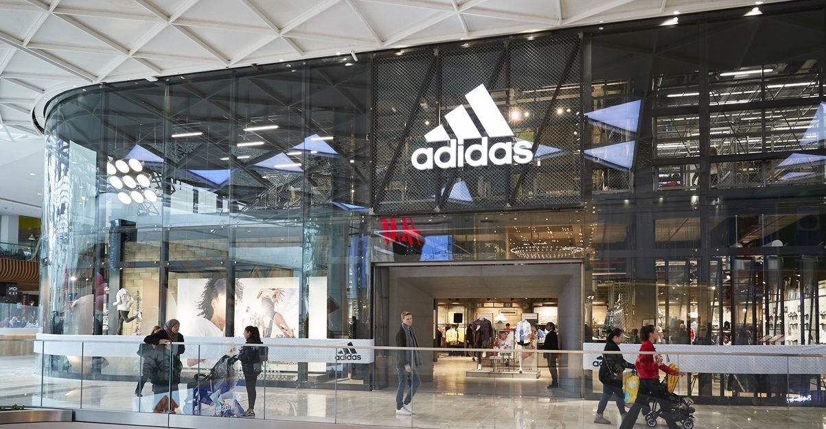Εκατομμύρια πελάτες της Adidas ενημερώθηκαν για πιθανή διαρροή δεδομένων