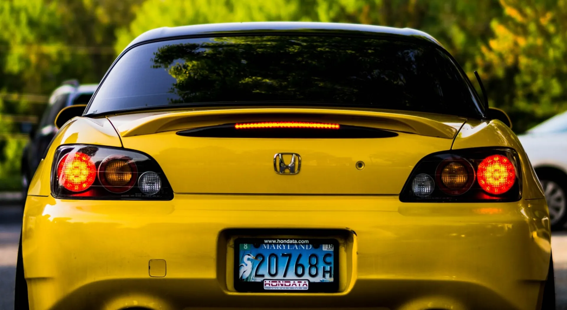 Ποιες πινακίδες αυτοκινήτων θα καταστρέφονται – Παράβολο για τις νέες