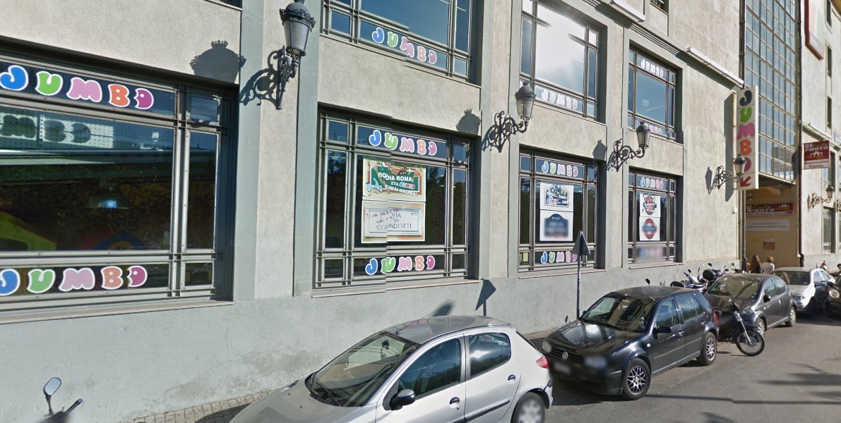 Περιορισμένες ζημιές από τη φωτιά στο Jumbo