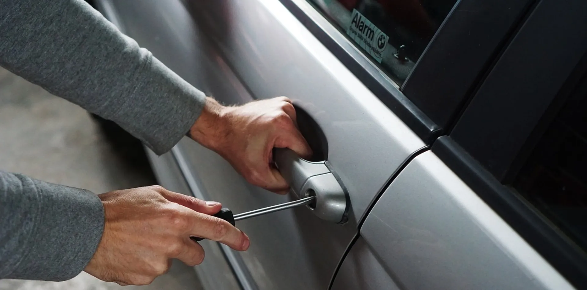 Πόσο φταίτε εάν σας κλέψουν το όχημα και προκαλέσουν υλικές ζημιές;