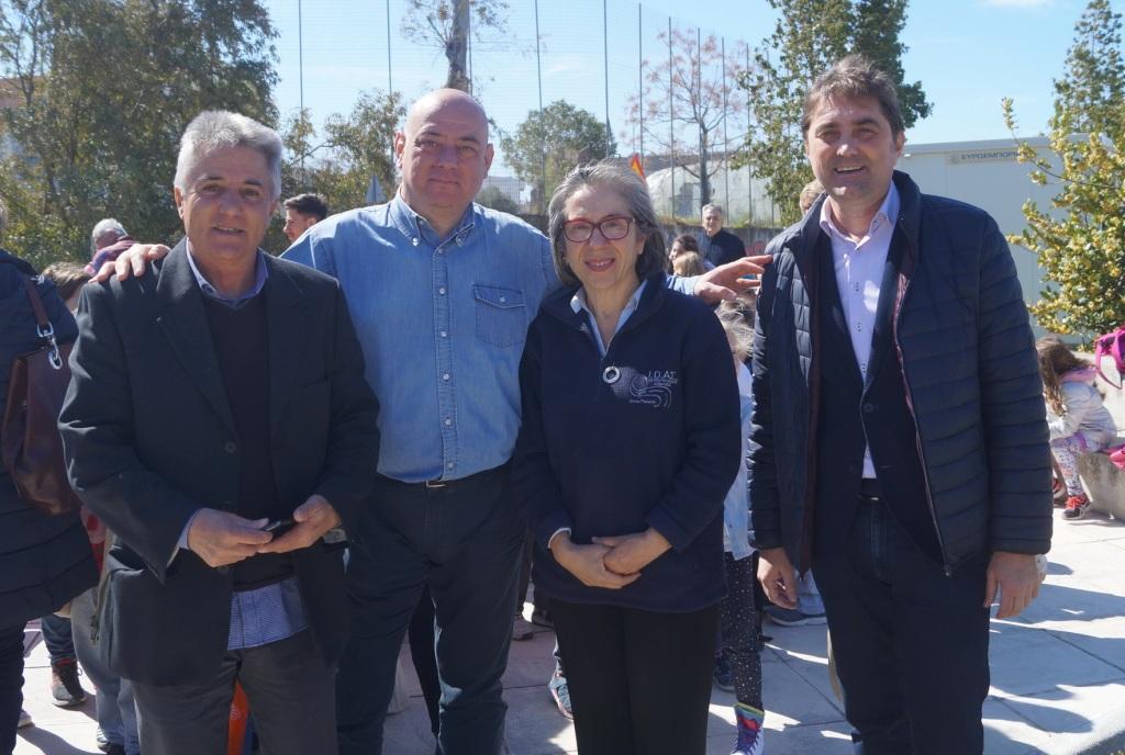 «Να οδηγείς όπως θες να οδηγώ εγώ, όταν θα μεγαλώσω»