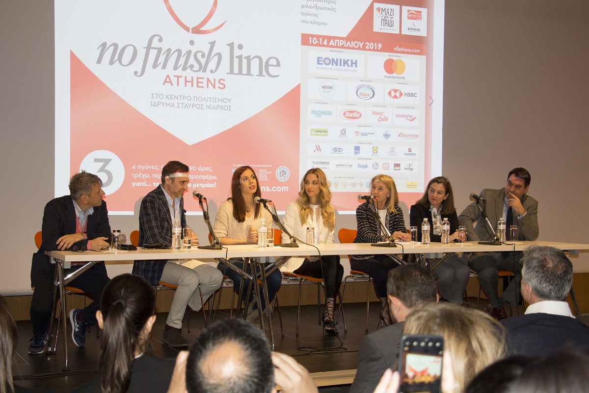 (από αριστερά) Οι Γιάννης Νικολάου (Eκπρόσωπος του NFL International), Γιώργος Καπουτζίδης (Παρουσιαστής, Πρέσβης του NFL), Κατερίνα Στεφανίδη (Ολυμπινίκης, Πρέσβειρα του NFL), Δούκισσα Νομικού (Πρέσβειρα Ένωσης «Μαζί για το Παιδί»), Αλεξάνδρα Μαρτίνου (Πρόεδρος «Μαζί για το Παιδί»), Άσπα Πολυμέρη (Country Manager Greece, Cyprus & Malta – Mastercard) και ο Γιάννης Σηφάκης (Διευθυντής Εταιρικής Επικοινωνίας, Marketing & Δημοσίων Σχέσεων - Εθνικής Ασφαλιστικής)