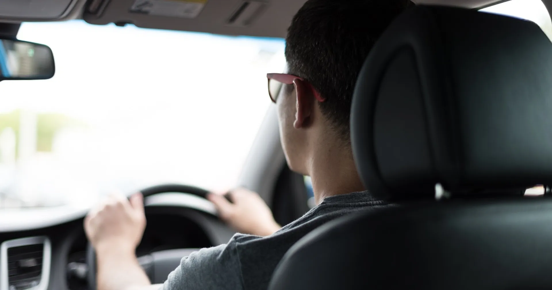 10 ασφαλιστικές ξεμπλοκάρουν τις εξετάσεις για δίπλωμα οδήγησης