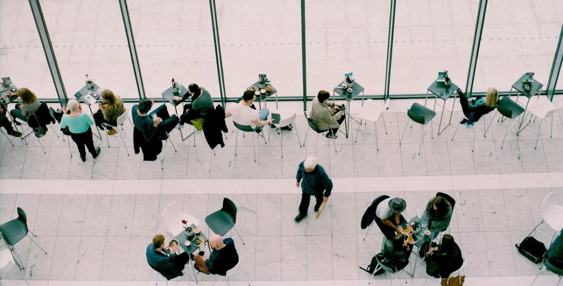 Καθηλωμένο το πλήθος των συμβολαίων ζωής