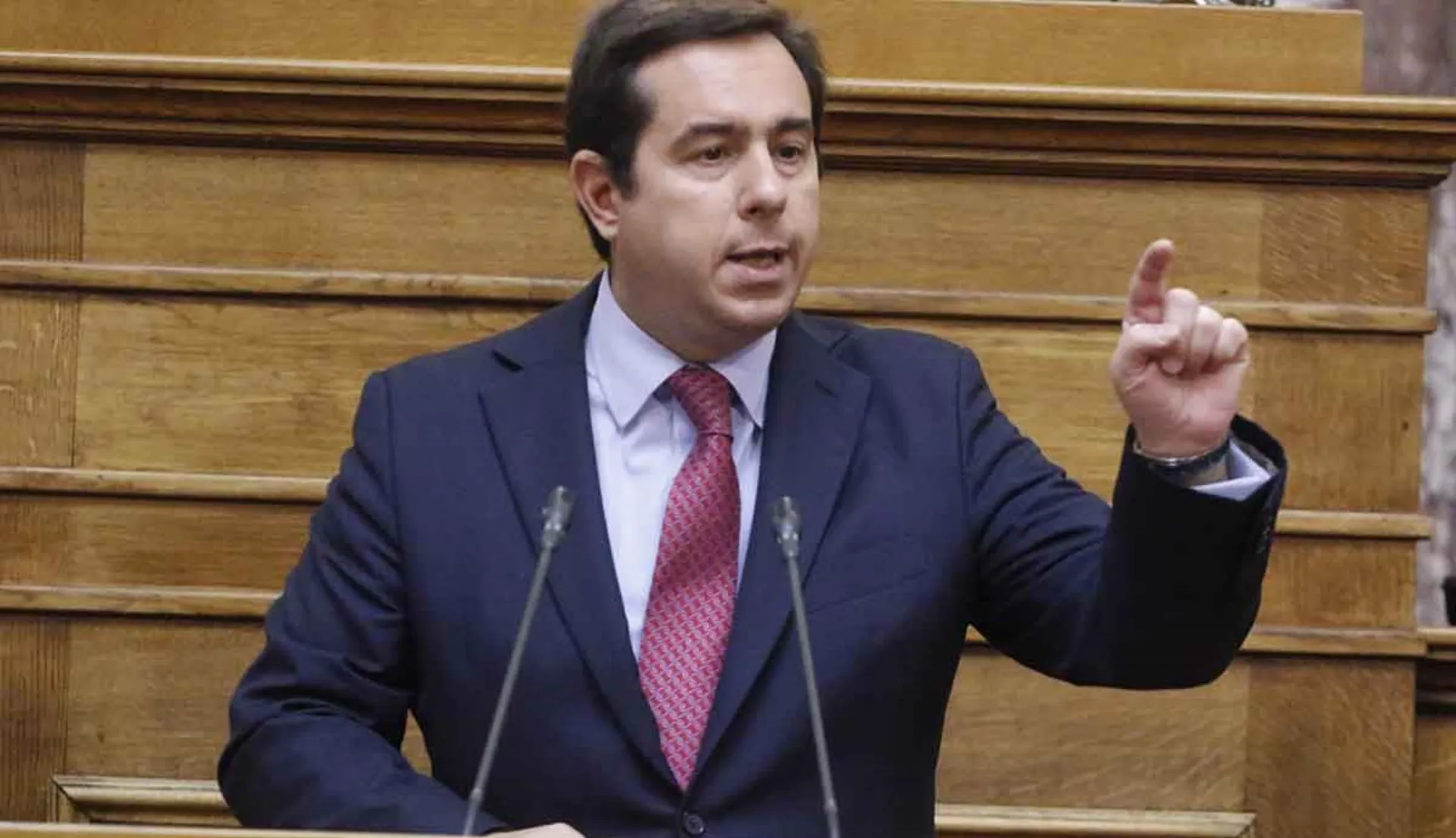 Αναλογικότερες συντάξεις προανήγγειλε ο Μηταράκης