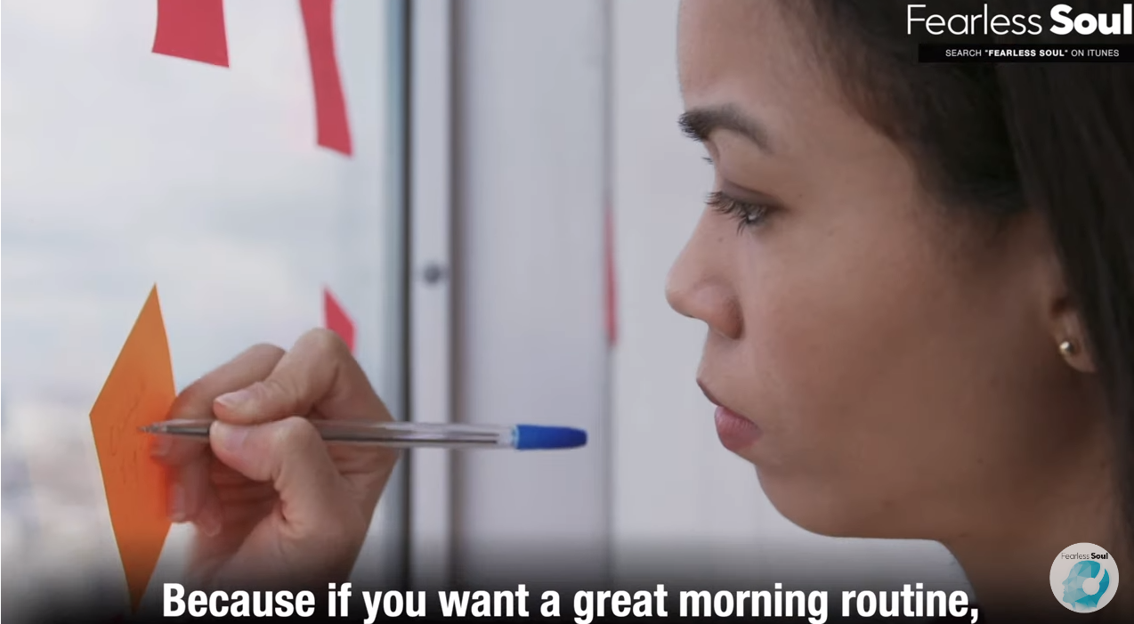 Η άσκηση που πρέπει να κάνεις 10 λεπτά πριν κοιμηθείς