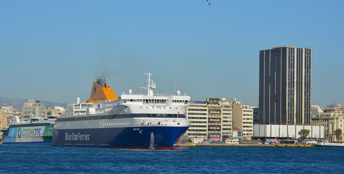 340 άτομα σε καραντίνα στο Βlue Star Mykonos