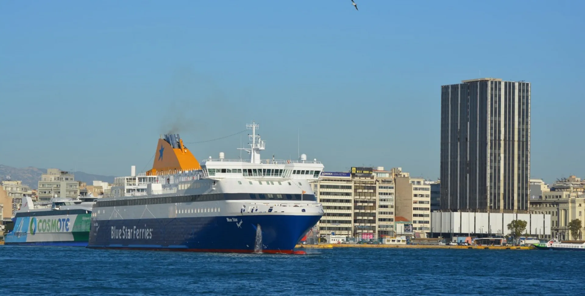 340 άτομα σε καραντίνα στο Βlue Star Mykonos