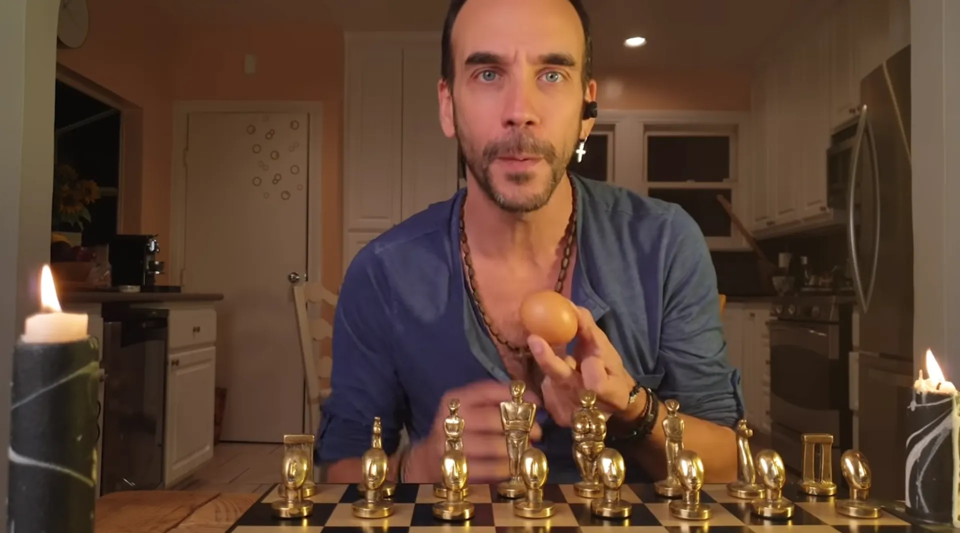 Καλλιτέχνες ενώνουν τη φωνή τους και “κάθονται σπίτι”