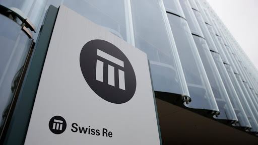 Swiss Re: Εκτίναξη κερδών από τις αυξήσεις των επιτοκίων