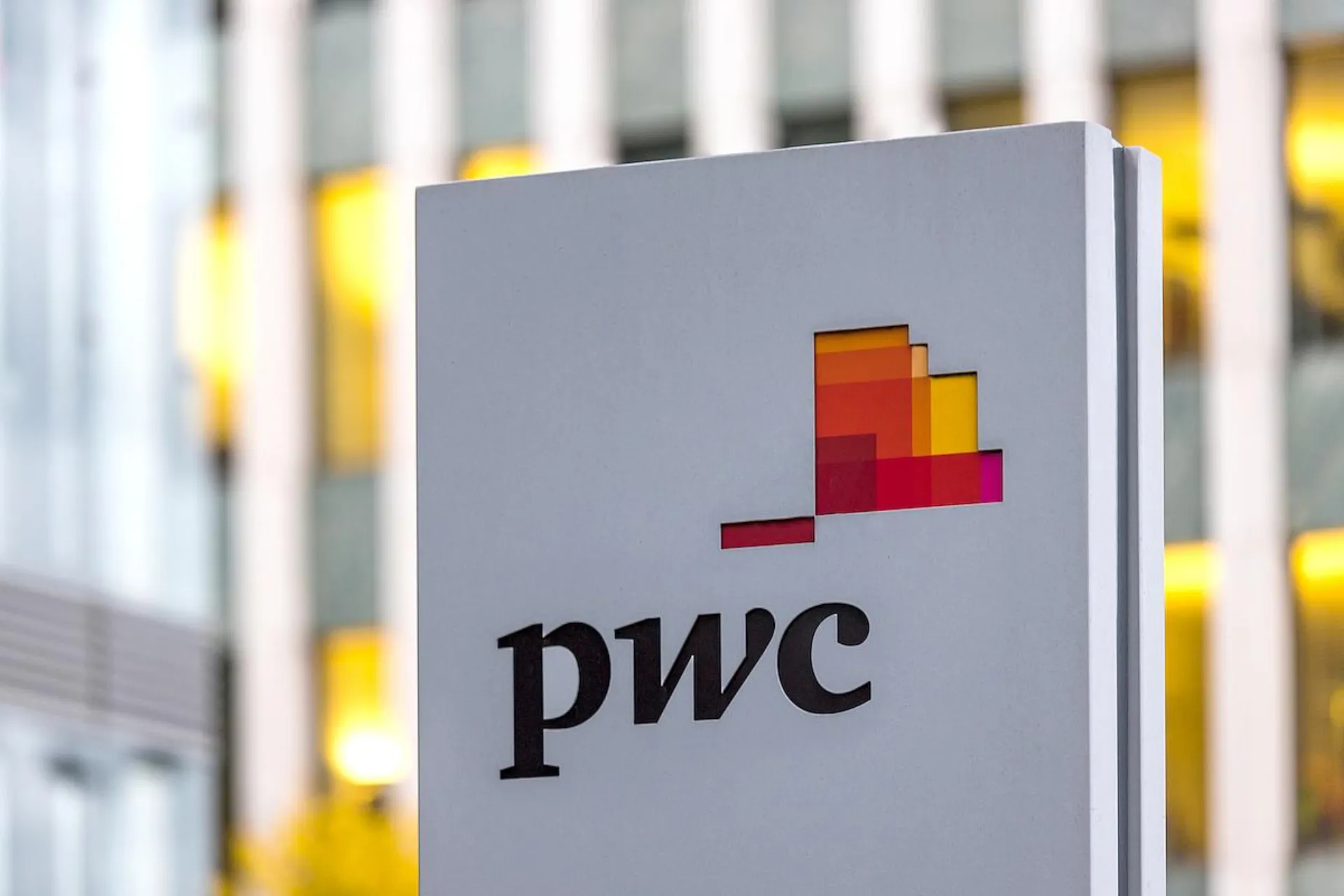 Ενεργή συνεισφορά της PwC Ελλάδας στην αντιμετώπιση της πανδημίας του κορωνοϊού