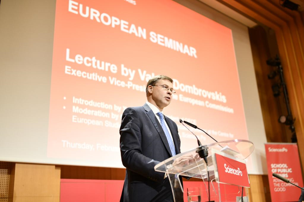 Η ΕΕ αναζητά μέσω των ασφαλιστικών εταιρειών και ΣΔΙΤ λύση για τις πανδημίες