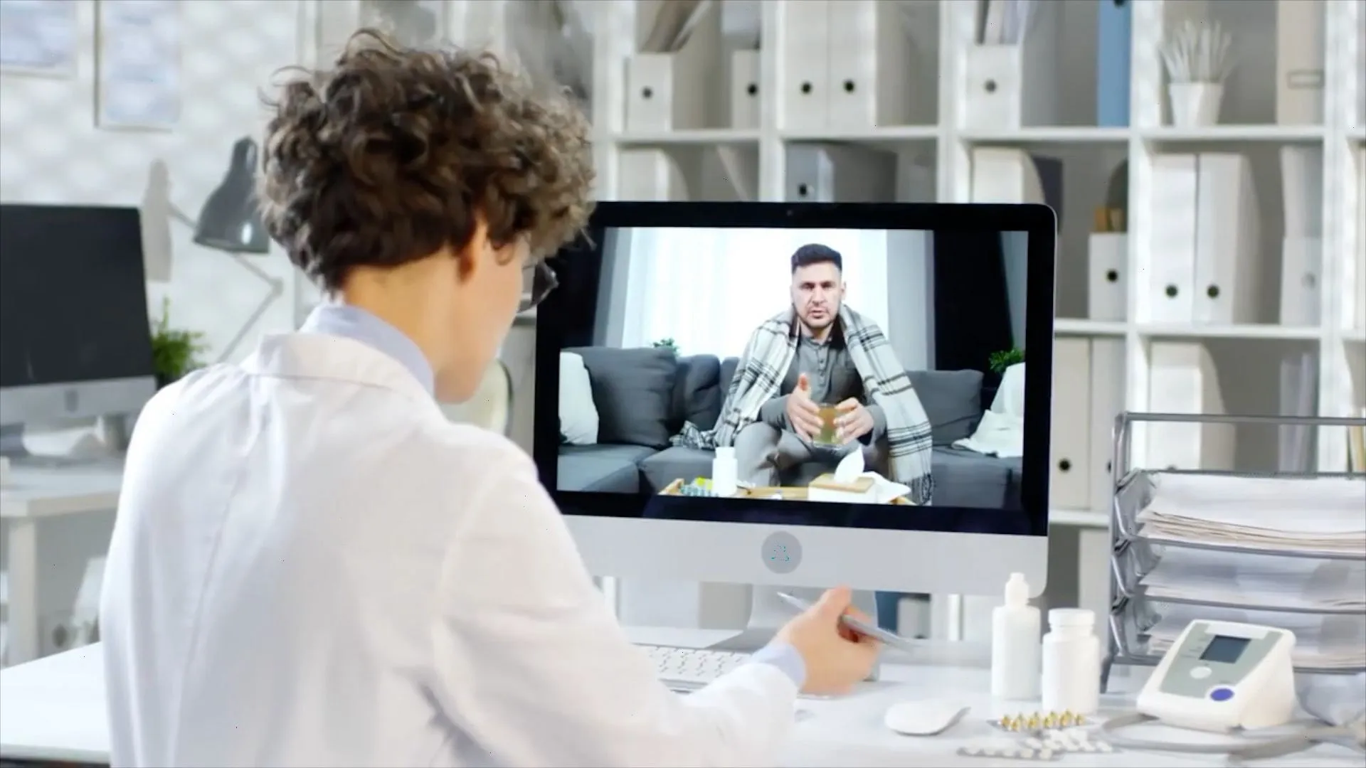 Έρχονται υπηρεσίες τηλεσυμβουλευτικής στο ΕΣΥ για όσους έχουν κορωνοϊό