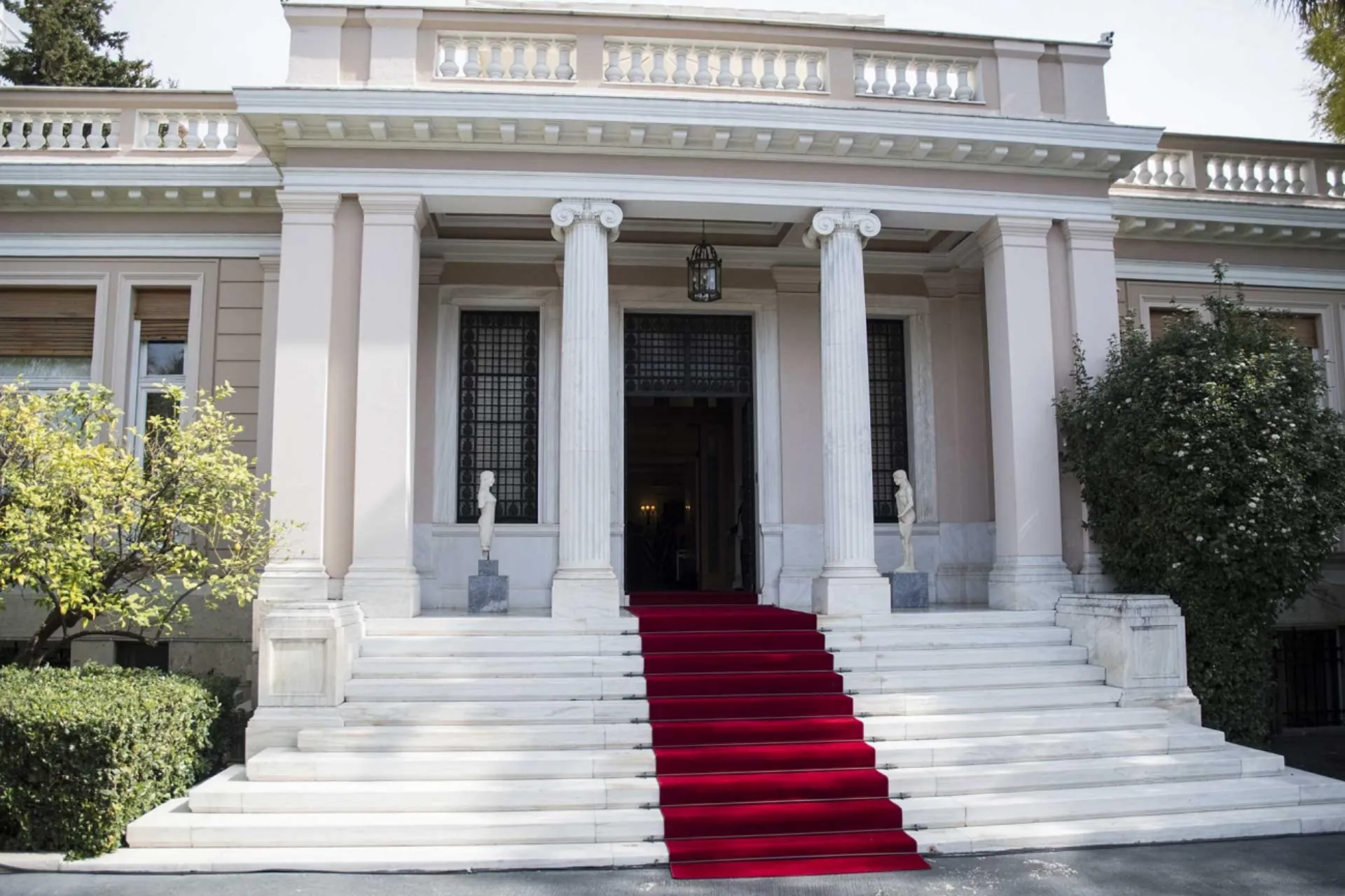 Μίνι ανασχηματισμός: Τι αλλάζει στην Κυβέρνηση