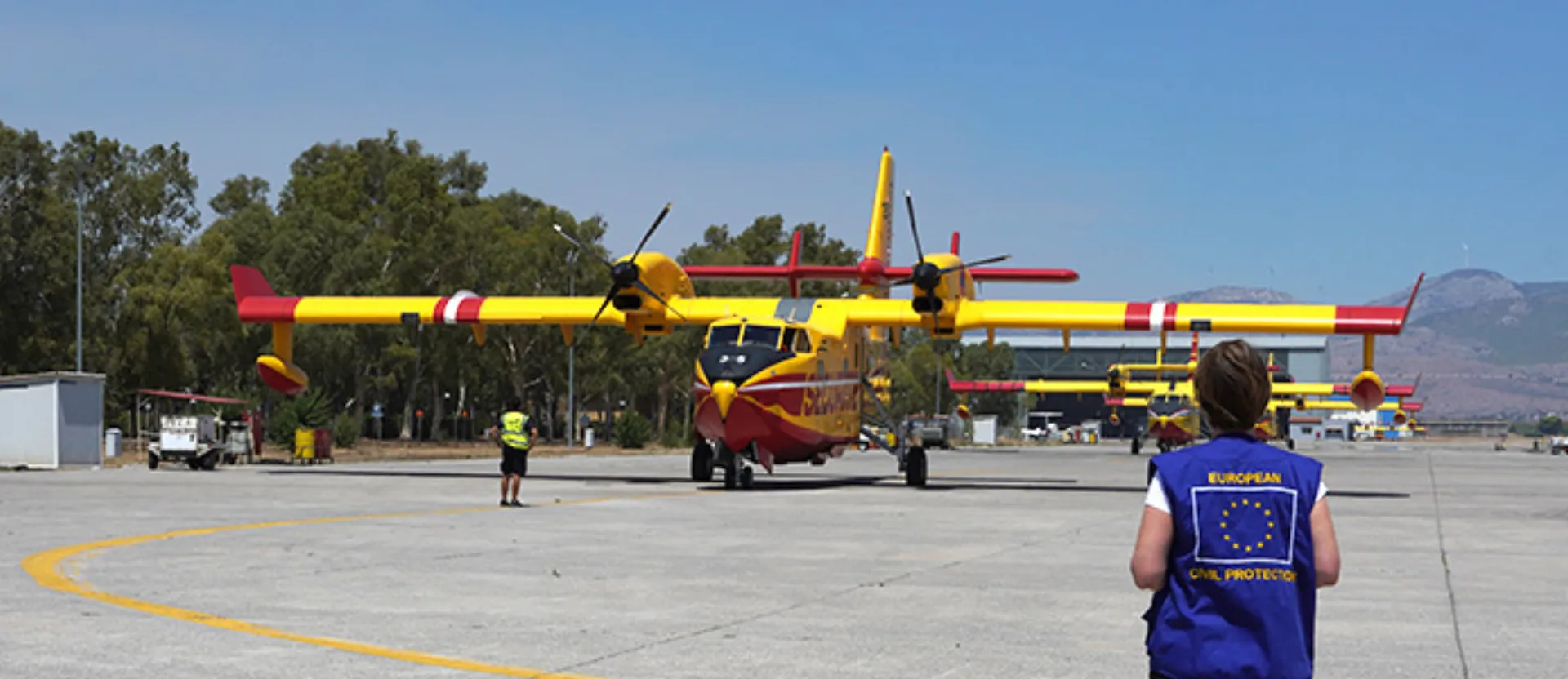 Ποιες χώρες παρέχουν βοήθεια στην Ελλάδα για την αντιμετώπιση των πυρκαγιών