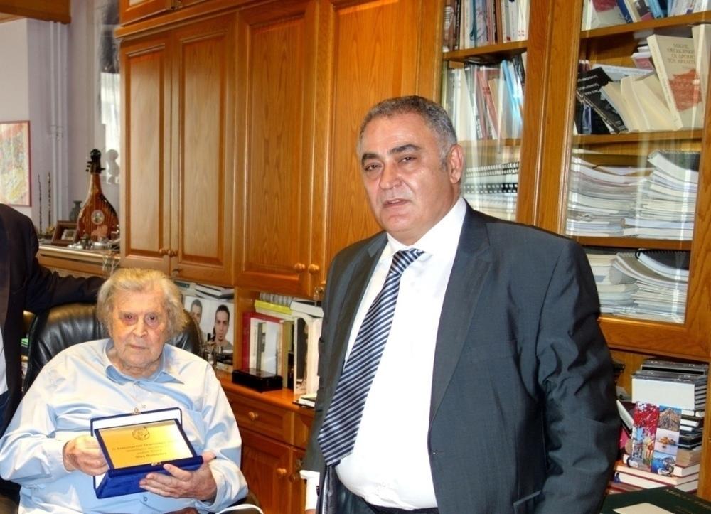 Γ. Χατζηθεοδοσίου: «Έφυγε ο τελευταίος μεγάλος Έλληνας»