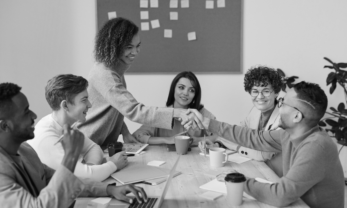 Μεγάλες Ιδέες: Πως να κάνετε τους σωστούς ανθρώπους να σας ακούσουν  