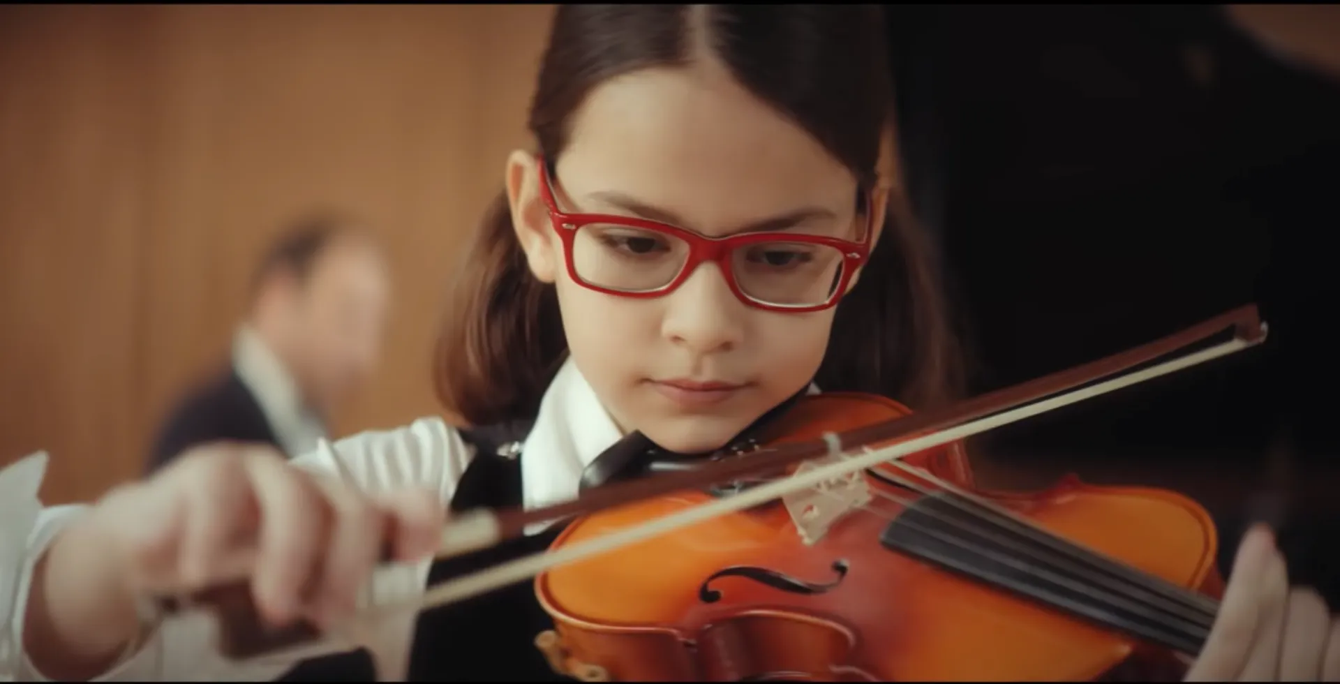 ERGO Ασφαλιστική:  To νέο tv spot “Ώρα για Έργο”