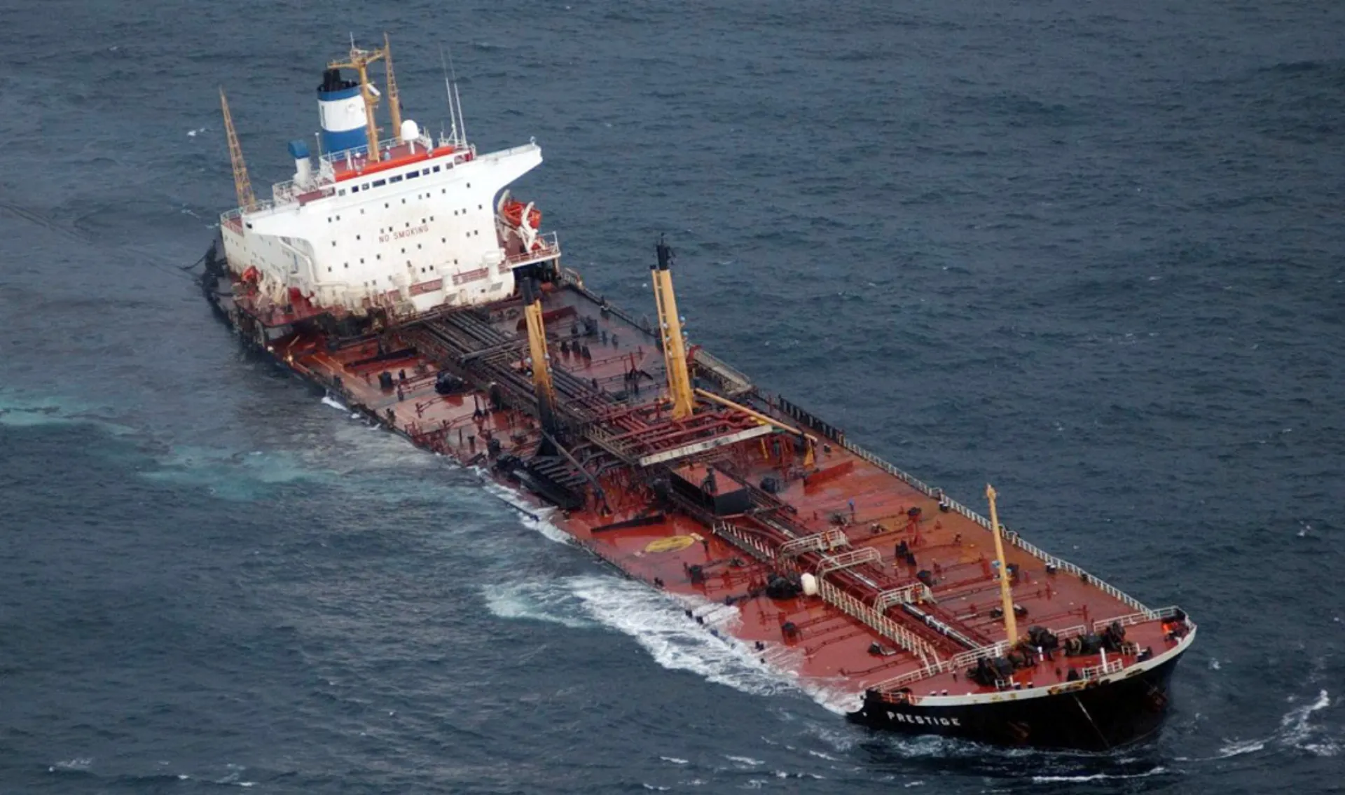 Υπέρογκη αποζημίωση υπέρ του ισπανικού κράτους για το πετρελαιοφόρο Prestige