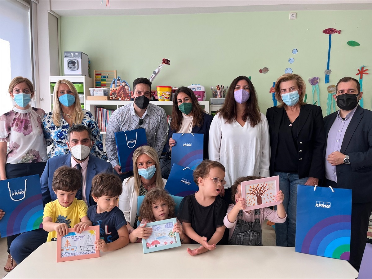 Η KPMG δωρίζει νέα σχολικά είδη για τα Γενναία Παιδιά της ΕΛΕΠΑΠ