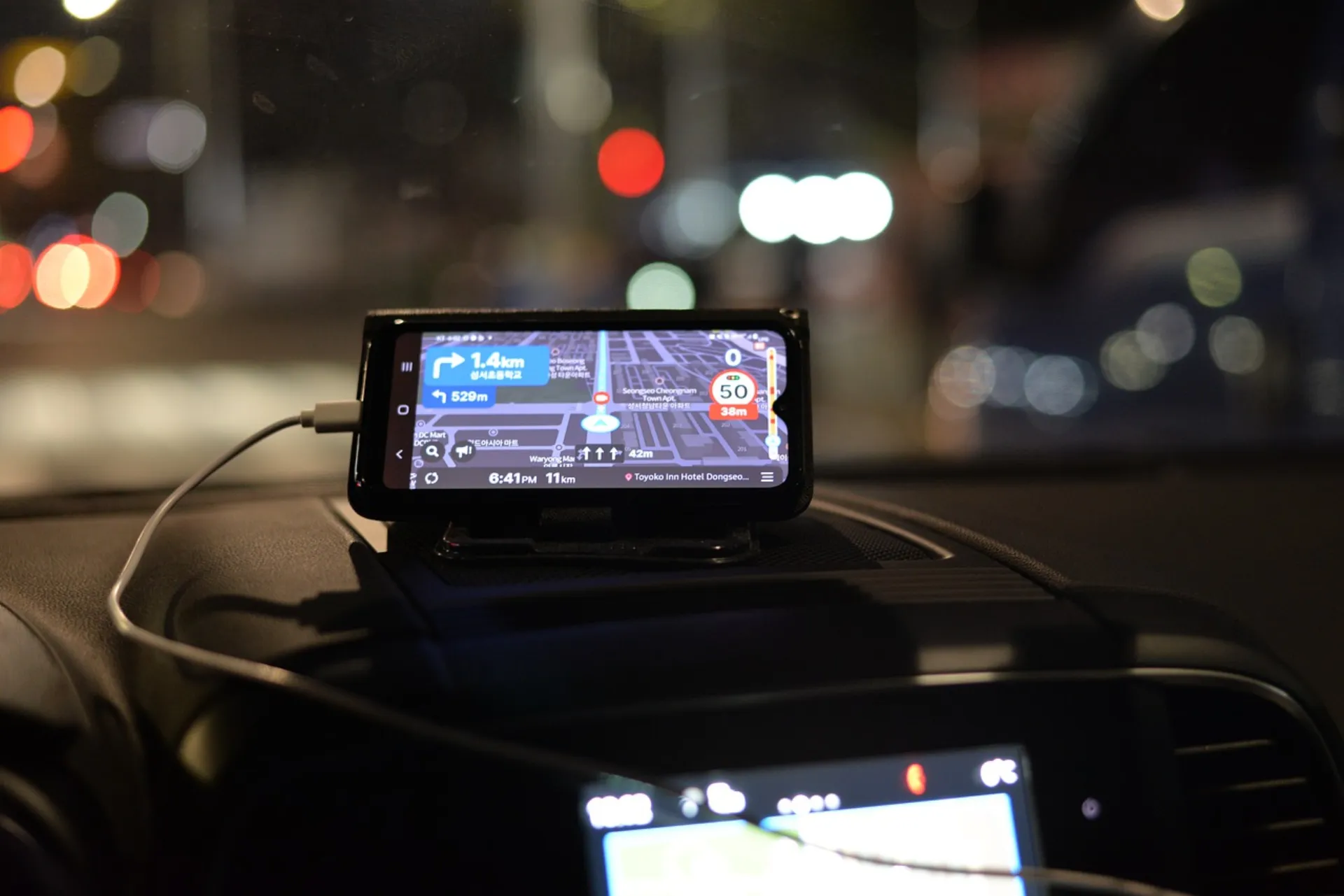 Πώς τα smartphones επιδρούν στη στρατηγική της αυτοκινητοβιομηχανίας