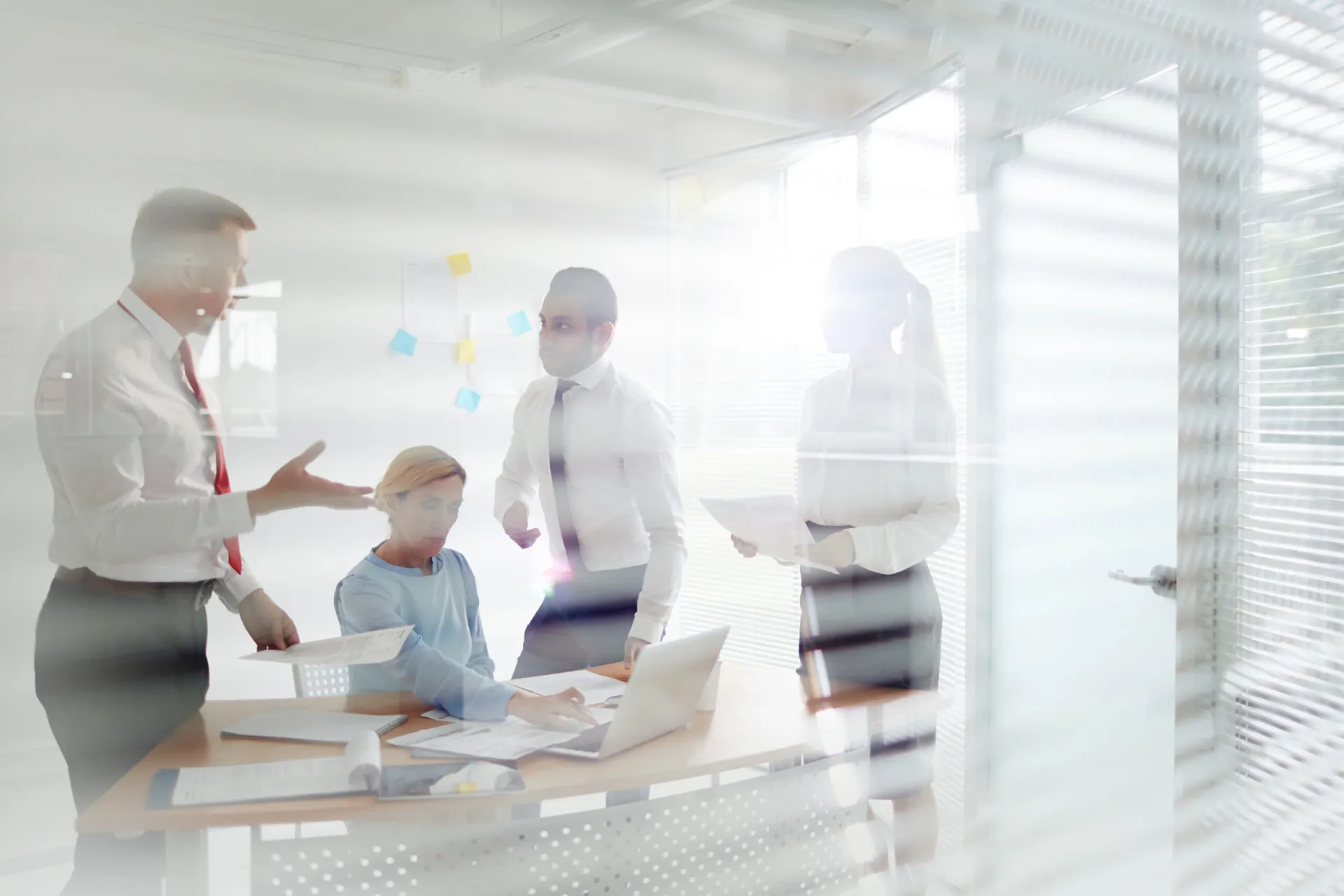 11 ερωτήσεις και παραδείγματα για την ψηφιακή κάρτα εργασίας στις ασφαλιστικές