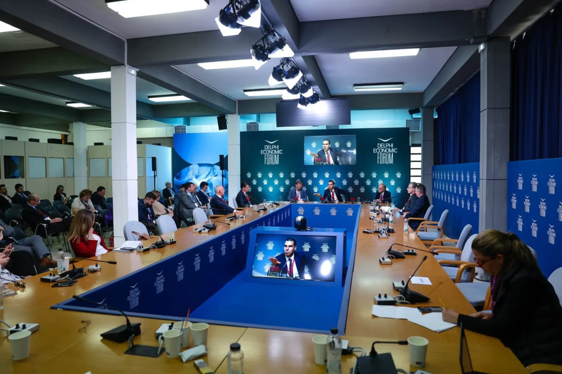 Πρέπει να επενδύσουμε σε πιο ανθρωποκεντρική προσέγγιση στο ΕΣΥ