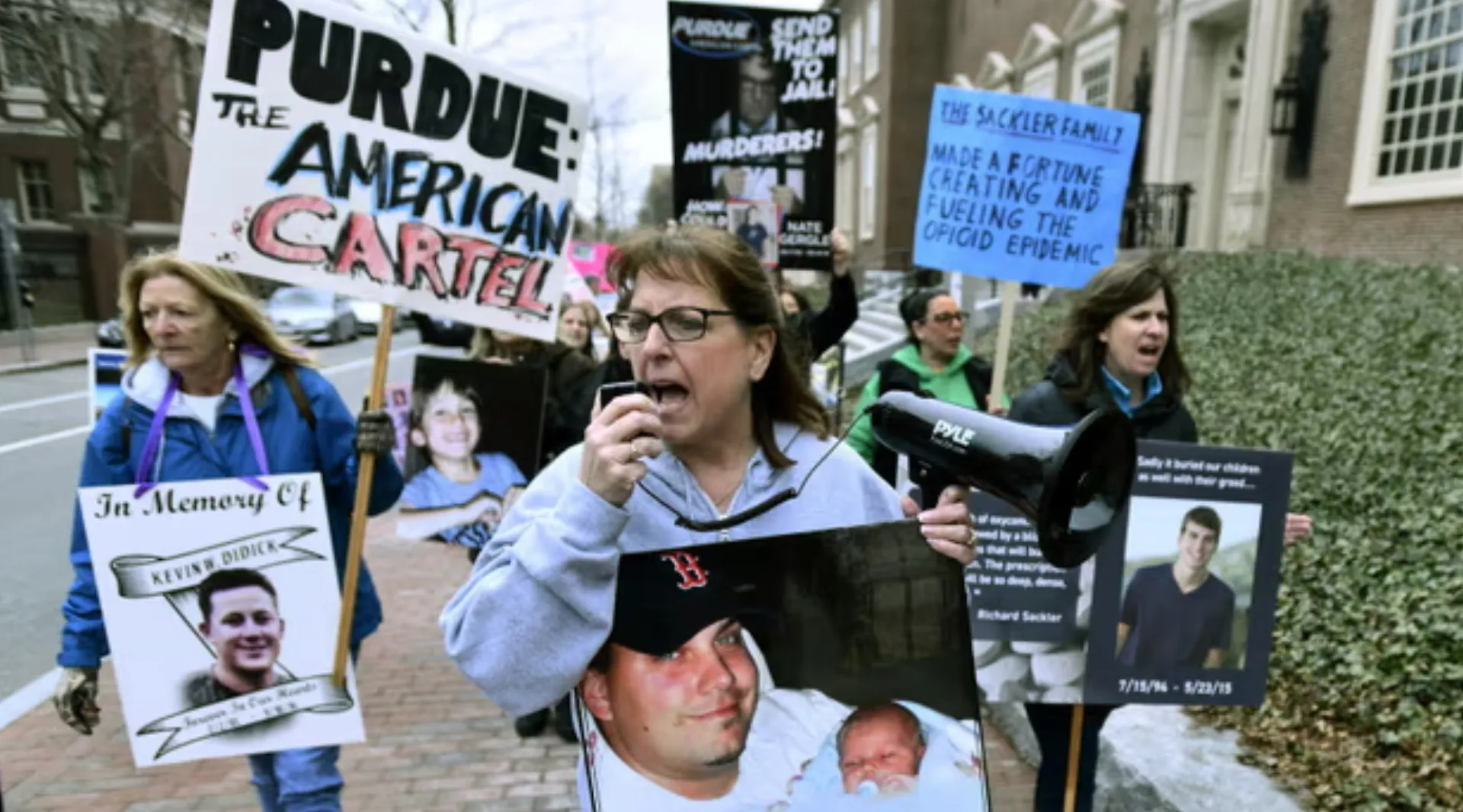 Purdue: Ζητά να προχωρήσει ο διακανονισμός 750 εκ. για τα οπιοειδή