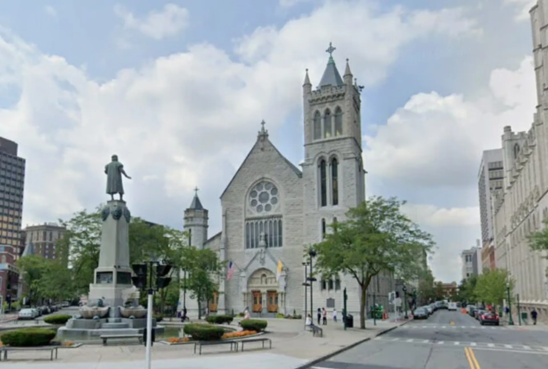 Καθολική Επισκοπή Συρακουσών: 100 εκατ. σε θύματα κακοποίησης