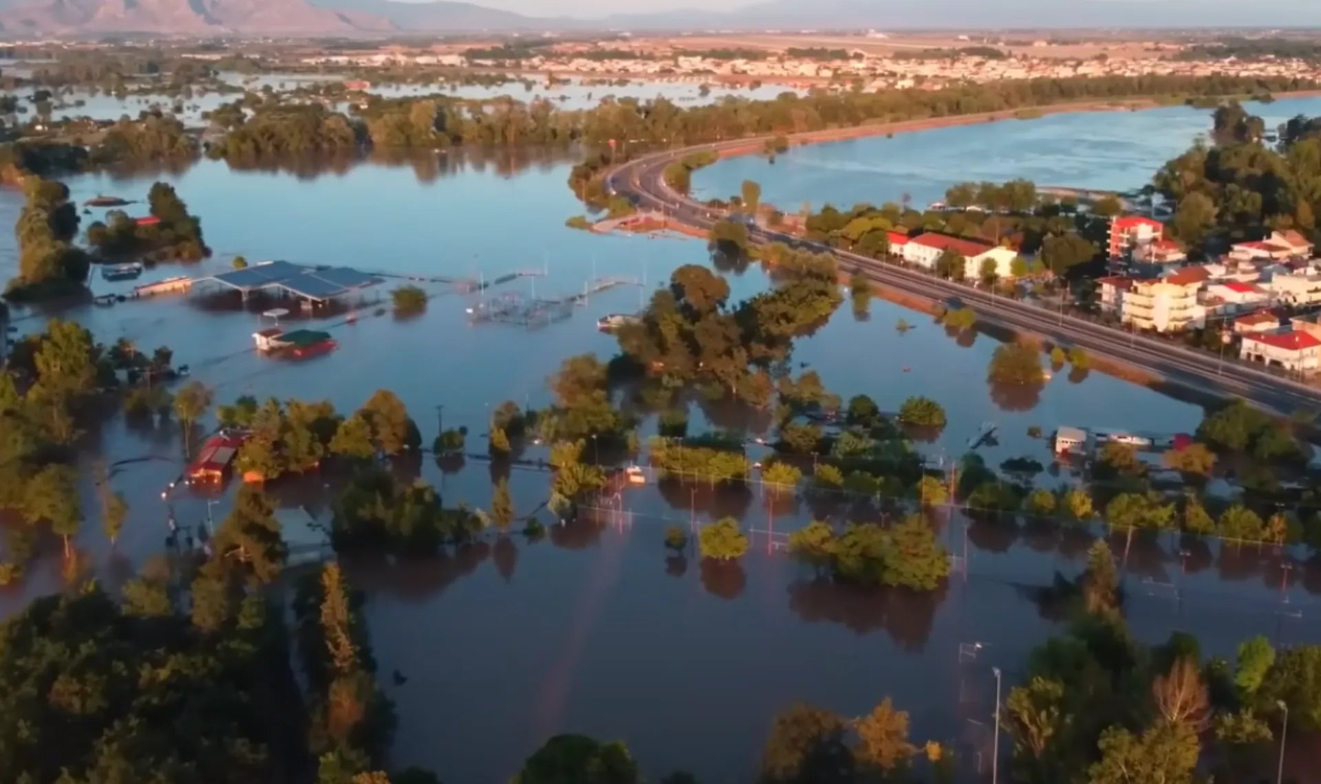 Πλημμύρες στη Θεσσαλία: Οι οικονομικές επιπτώσεις, η ανάγκη σχεδιασμού & ασφάλισης