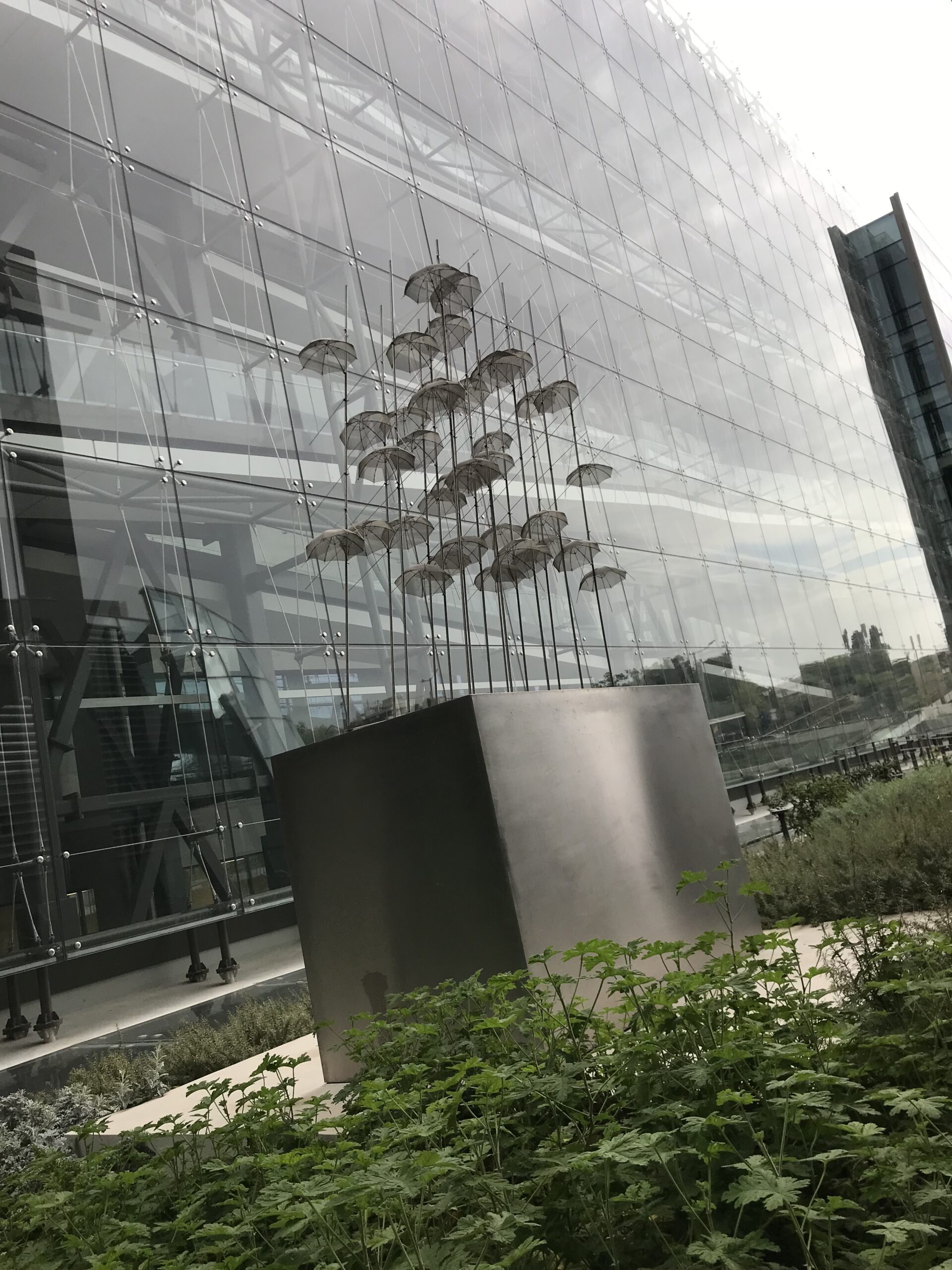 Έργο του Ζογγολόπουλου στο αίθριο της Πινακοθήκης