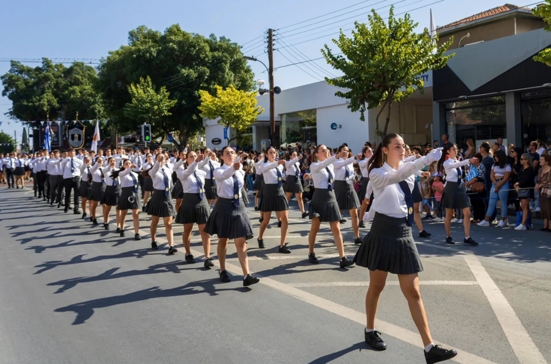 Το περπάτημα σε ρυθμό παρέλασης κάνει περισσότερο καλό στην υγεία