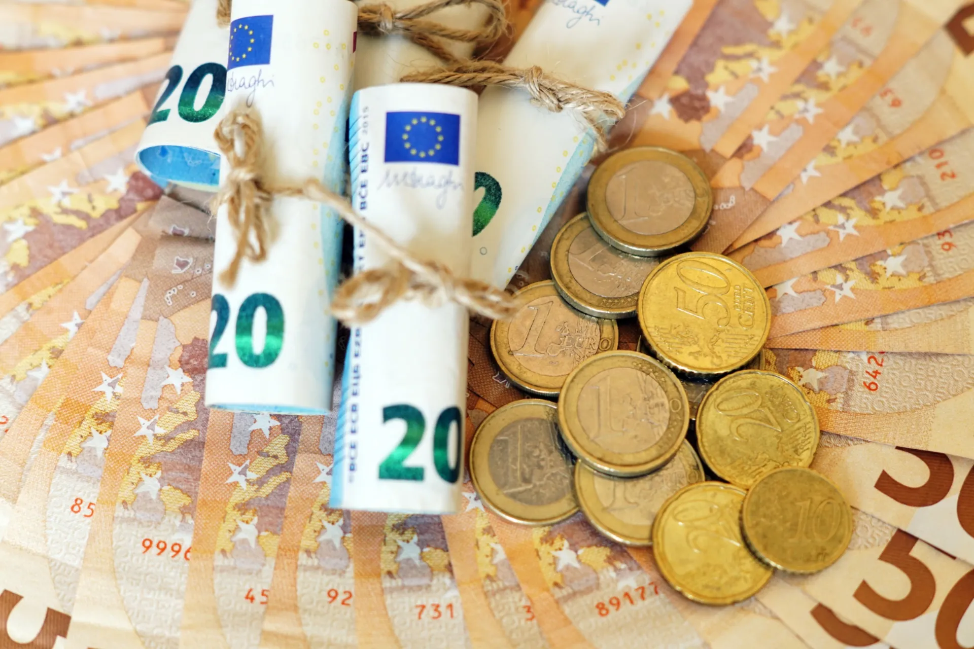 Αύξηση 6,4% στον κατώτατο μισθό ανακοίνωσε ο Κ. Μητσοτάκης